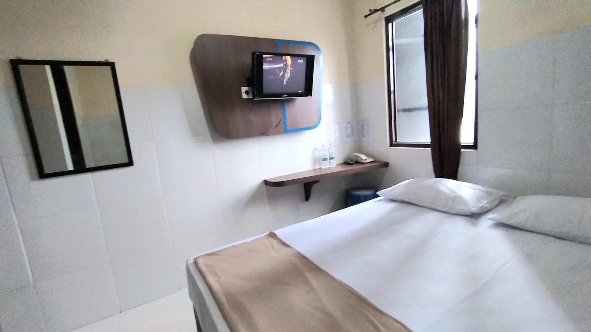 Golden Inn Ambon Exterior foto